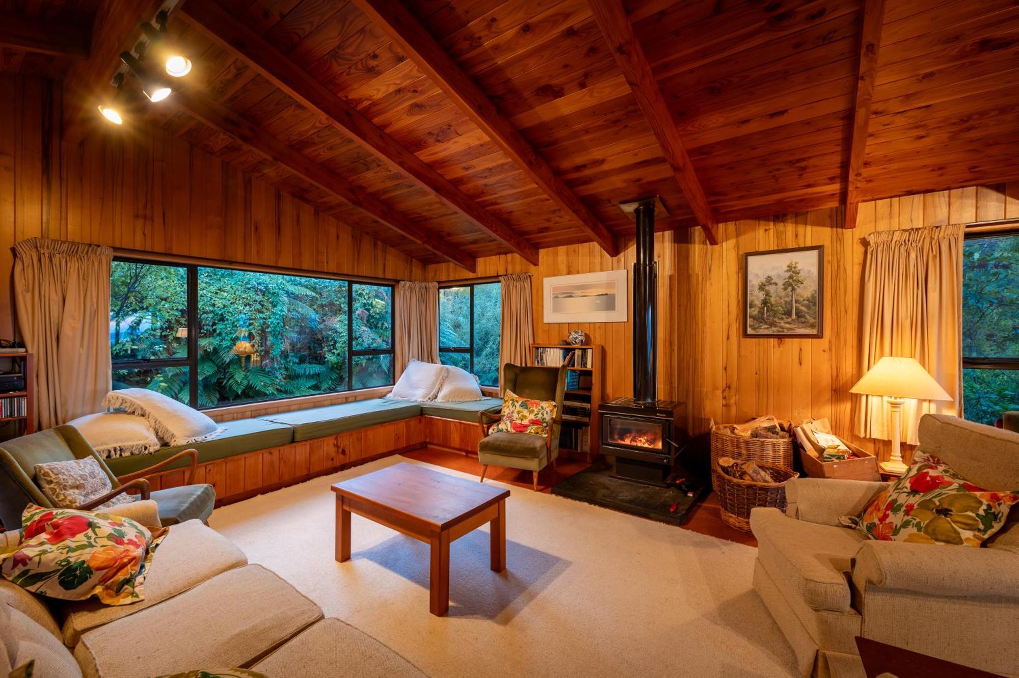 Lake View Lodge - Taupo Holiday Home Kuratau Exteriér fotografie