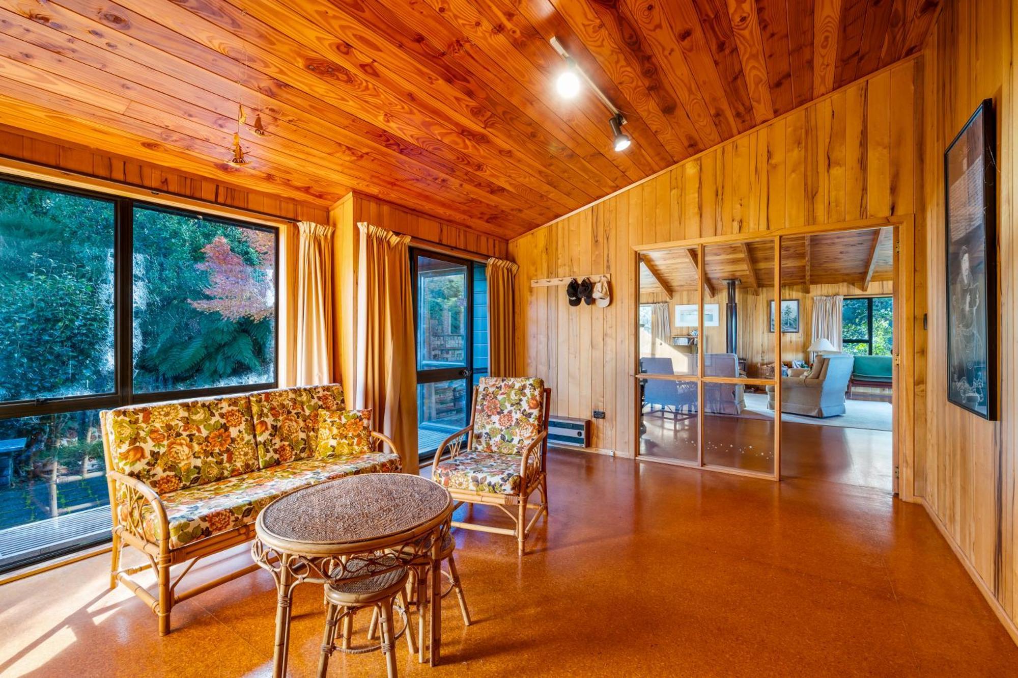 Lake View Lodge - Taupo Holiday Home Kuratau Exteriér fotografie